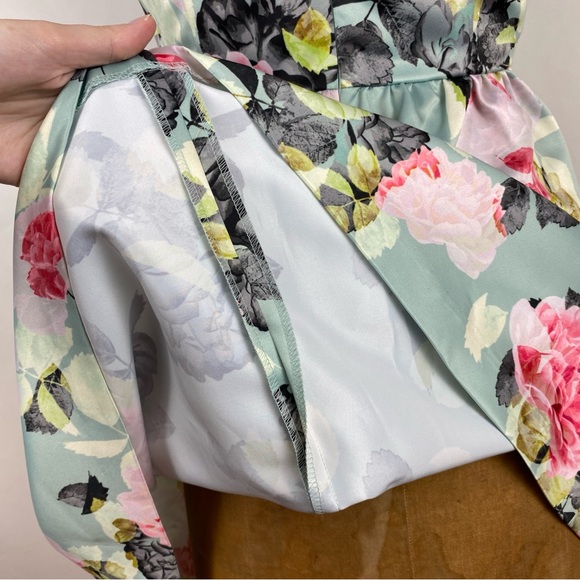 EUC CeCe By Cynthia Steffe Blue V-Neck Floral-Printed Fit and Flare Dress size 2 - Picture 12 of 14